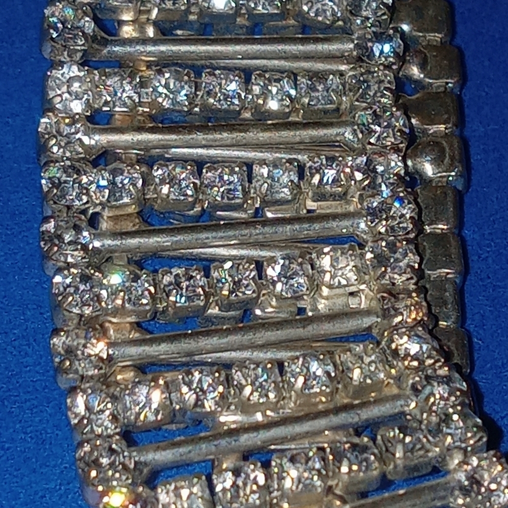 Silver tone chain, rhinestone bracelet